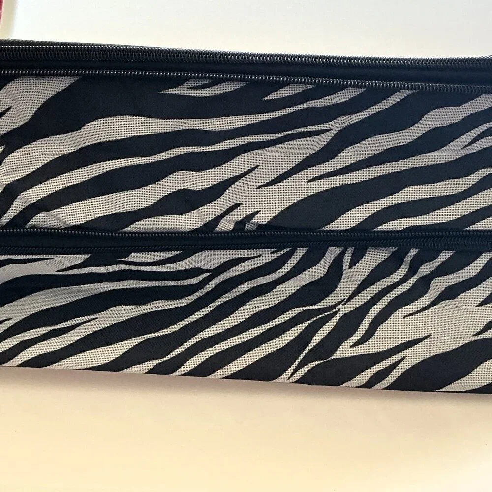 DOUBLE DECKER INSULATED FOOD AND BEVERAGE CARRY BAG ZEBRA PRINT PICNIC, TAILGATE